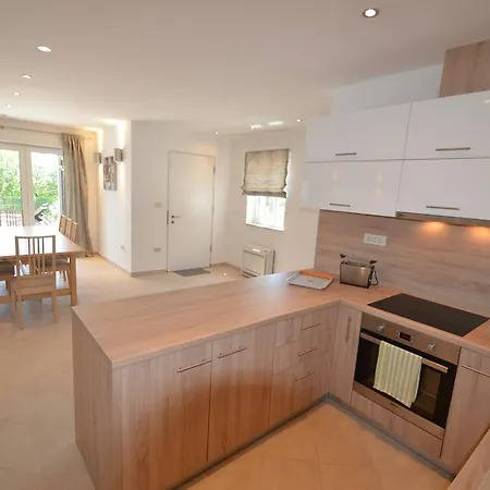 Ferienhaus Ina Brovinje